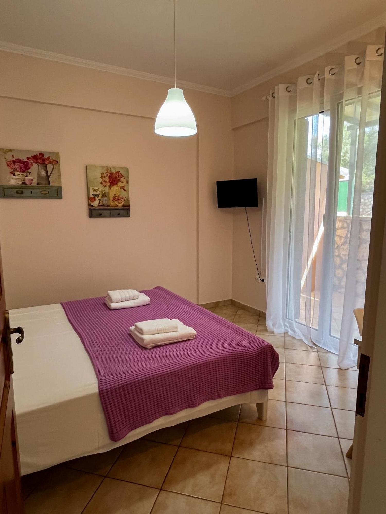 Esperia Studios Tsoukaládhes Exteriör bild